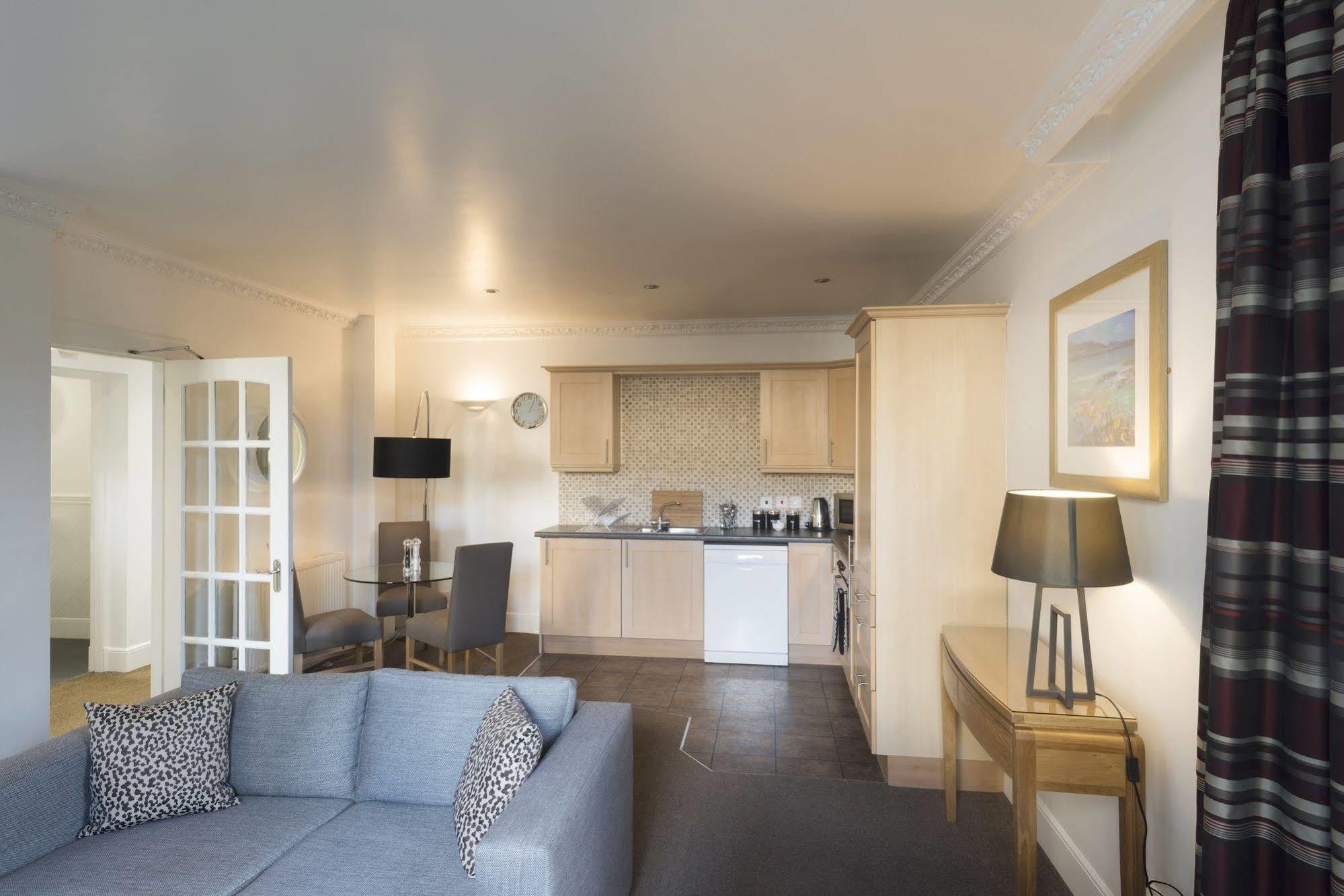 إدنبرة Fountain Court Apartments - Royal Garden المظهر الخارجي الصورة