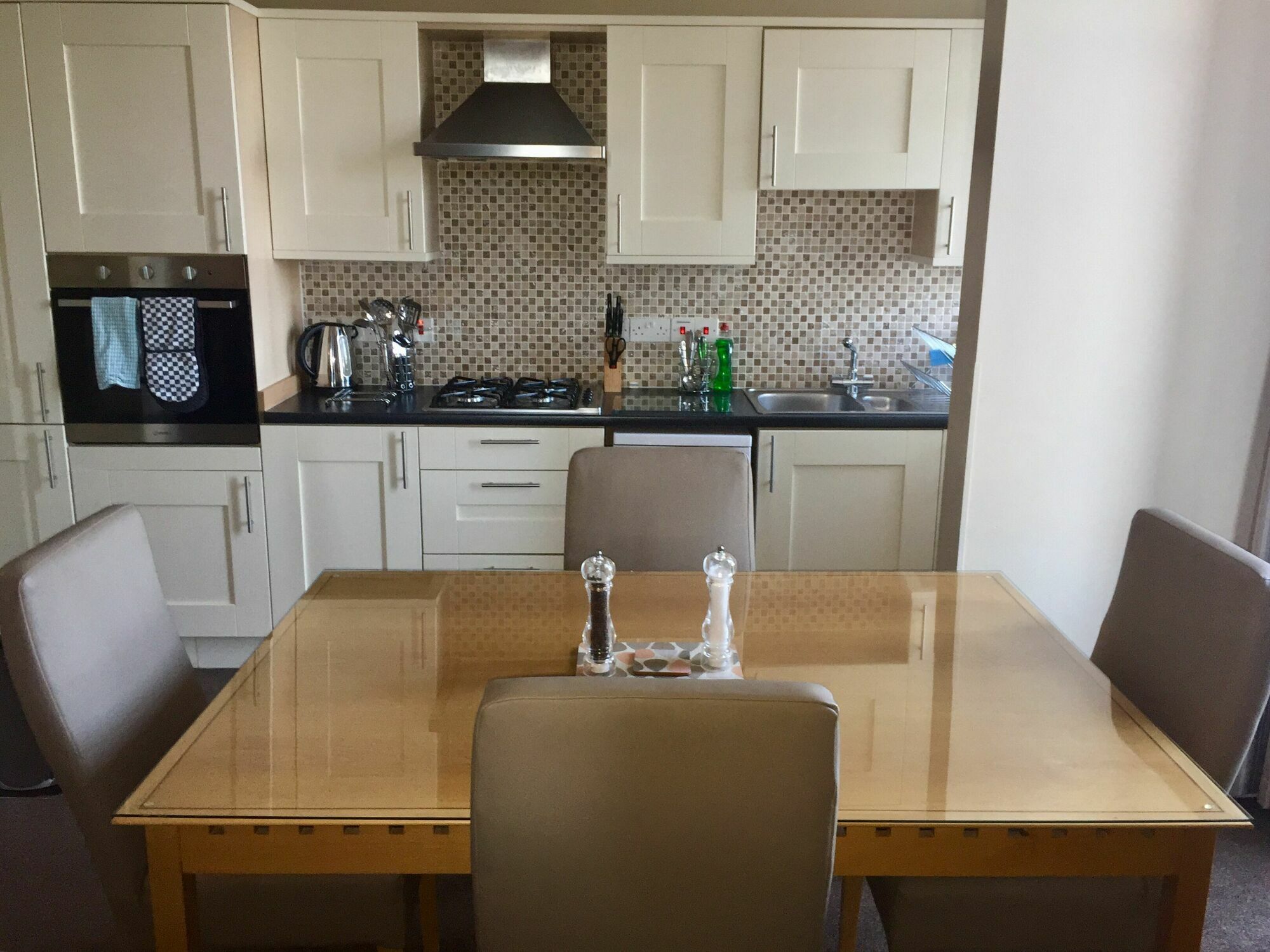 إدنبرة Fountain Court Apartments - Royal Garden المظهر الداخلي الصورة